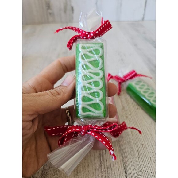 Pier 1 hot cocoa scented soap candy Xmas decor fragrance 1.5 oz set lot - Picture 2 of 4